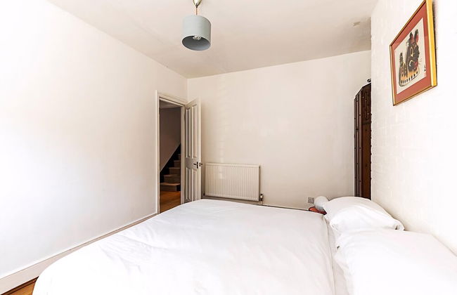 Retro Charm and Modern Comforts - Photo 23