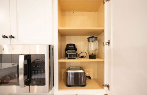 Charming Garden Cottage- steps to historic Old Town Half Moon Bay - Foto 38