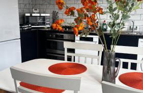 Deluxe Suite w PS5, Balcony, Netflix, Sleeps 6, ideal for relocators and professionals - Foto 19