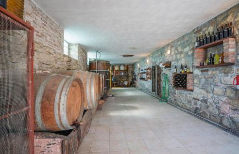 Nice Home In Marsaglia Cn With Jacuzzi - Foto 40