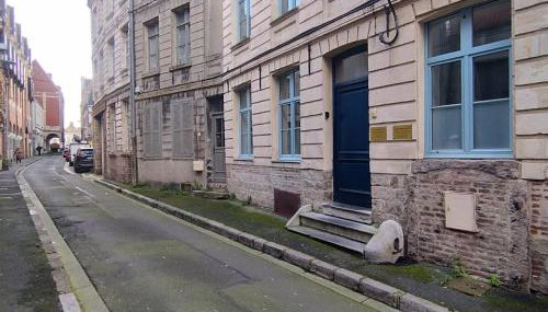 "La cour du Noble" Hyper centre et au calme cour privative parking à proximité - Photo 2