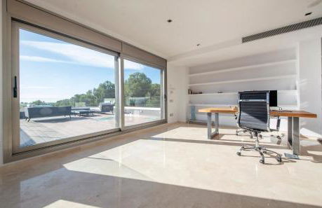 Limonium Deluxe Villa with Private Pool, TarracoHomes - Foto 15