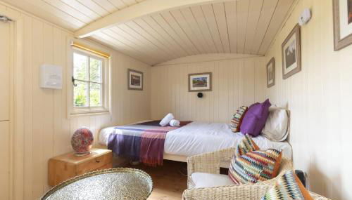 Tranquil Riverside Sherperd's Hut Close to Tewkesbury Abbey - Foto 1