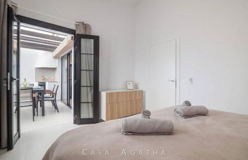 CASA AGATHA - 3 terraces, AC, tv channels, 2 bedrooms & bathrooms, heated pool - Foto 23