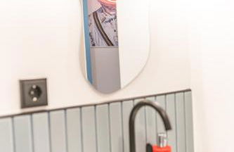 RetroPop Designerzimmern Nahe Alster & City für 2 Personen by LDGG - Foto 42