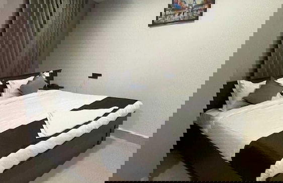 HOTEL BLACK GRAPES INN - Photo 8