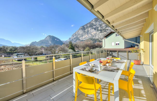 Mirabelle in Dro With 3 Bedrooms and 2 Bathrooms - Photo 23