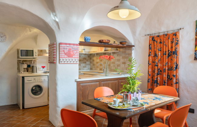 2 bedroom House in Cipressa with garden and terrace - Photo 3