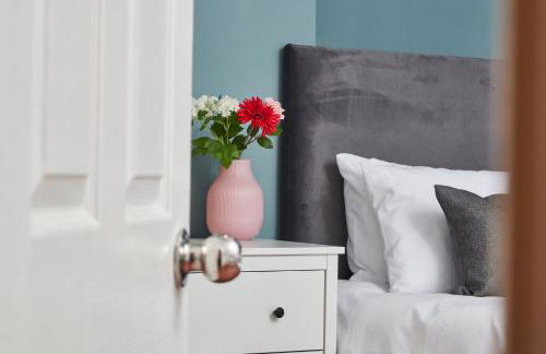 BIG Contractor House in Leamington Spa with 7 Beds by PureStay - 14 Night min! - Foto 34