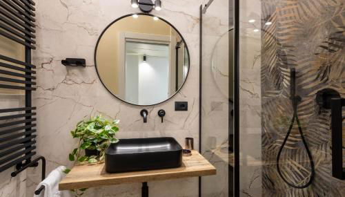 Yasmine Luxury Apartment in San Giovanni - Foto 3, Shower