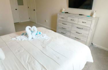 Beautiful Apartment Near Disney - Photo 5