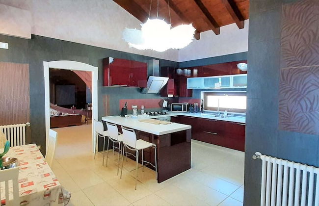 Divine Holiday Home in Giosa Marea with Sauna & Hot Tub - Foto 12