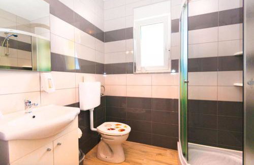 Villa Roža, a beautiful villa with pool close to the beach - Foto 20