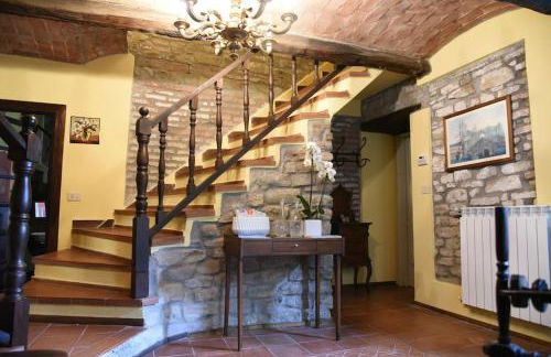 Il borgo come in un castello - Foto 12