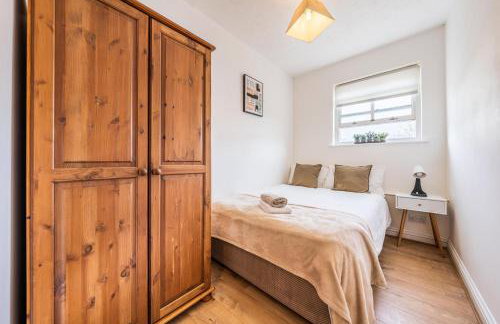 Stansted Airport & Bishops Stortford Town Centre Professional Apartment - Foto 17