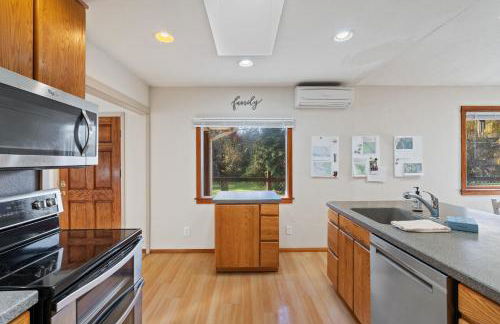 Lake View House w Beautiful Acres to Explore - Foto 13