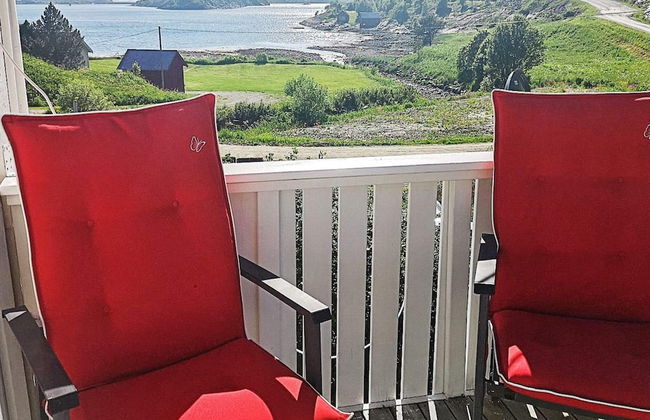 8 Person Holiday Home in Revsnes - Foto 1