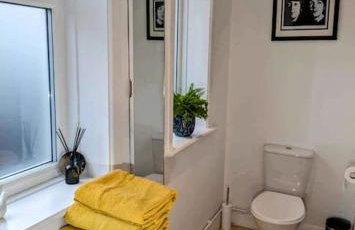 Super sunny studio with own terrace & parking - Photo 12