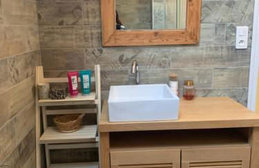 Maison des glycines au bord du Doubs - Photo 15