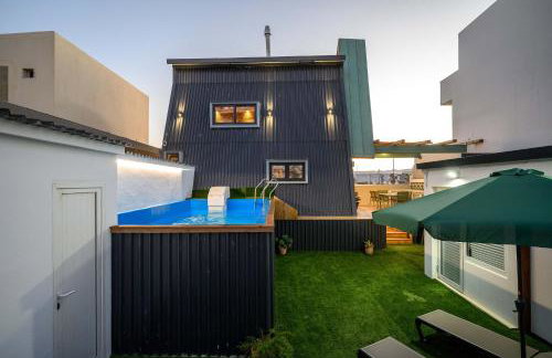 A-Home Villa, Private Pool & Jetted Tub Oasis - Photo 27
