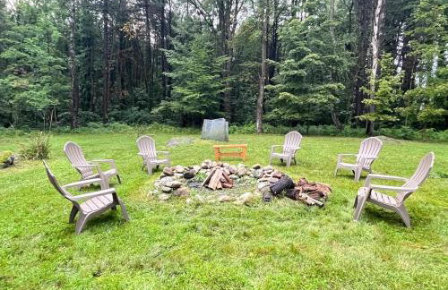 Cozy House 10 Min To Lake George - Foto 24