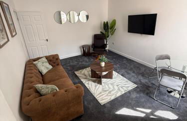 ResiLets Barnard St NEW Large 4 Bed House, Contractor Stays, Central - Foto 22