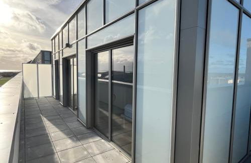 Rooftop terrasse vue phare et mer - Photo 2