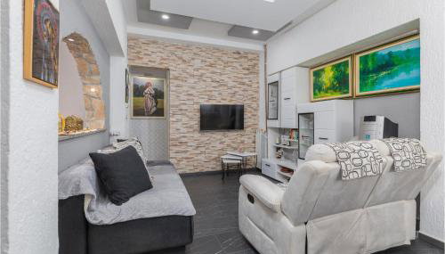 2 Bedroom Beautiful Apartment In Vodnjan - Foto 3