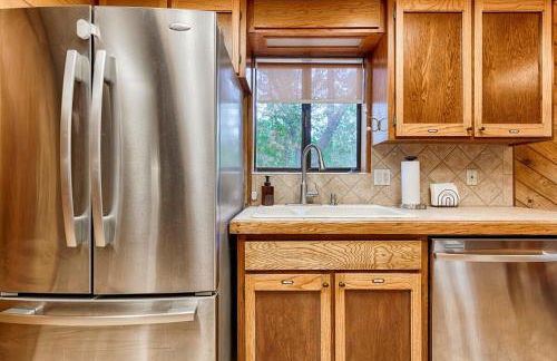 Embrace the Seasons' Sweetness Discover the Serene Beauty of Cole Ridge Chalet - Foto 26