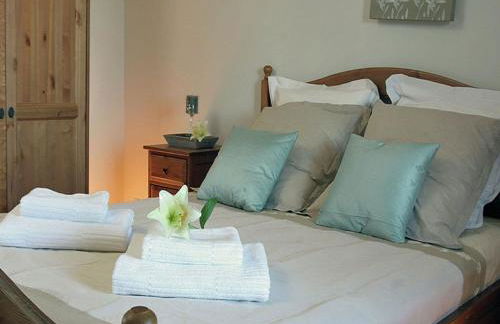 Villa in France With Private Pool & Garden - Foto 35