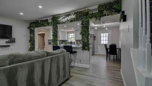 Family Friendly 5BR Tampa Home 10Min To Downtown - Foto 2