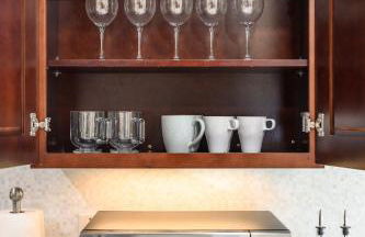 Luxury Estate with Sparkling Pool & Elegant Amenities - Foto 66