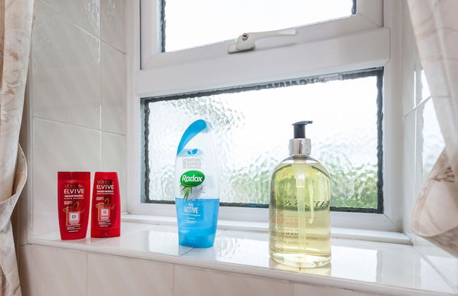 HC Property - Vale View - Photo 13