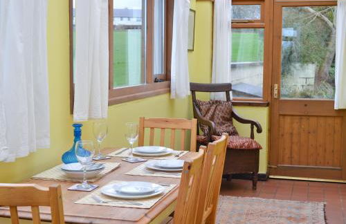 Panteg Cottage - Photo 6