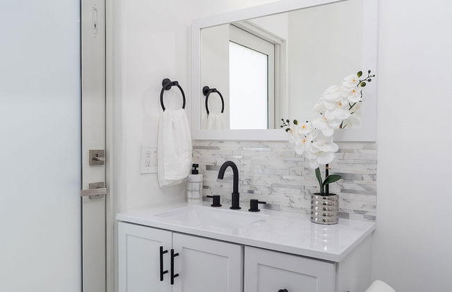 Dreamy 4BR Getaway w Private Pool Luxe Patio in Miramar - Foto 35