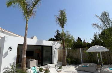Casa Duende, Estepona, Private beach house with heated pool - Photo 6