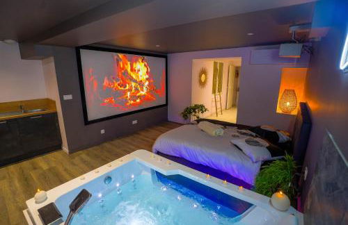 Balnéo et Cinéma Le Saona - Foto 1