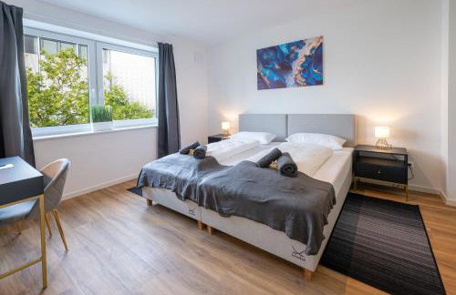 Skipper's Deck - Stilvoll und zentral nahe Hafen und Deich, inkl Parken, 2 Arbeitsplätze, Wlan, voll ausgestattete Küche - Foto 5