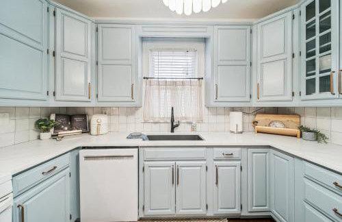 Hottub, Pool Table, Basketball, Firepit, Sleeps 8 - Photo 44