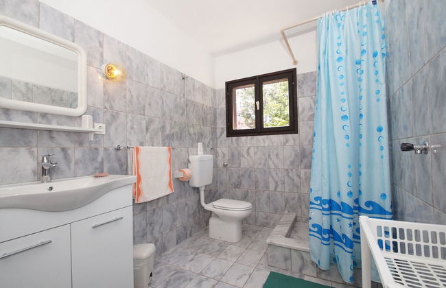 South Island Apartments - Photo 33