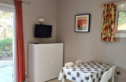 APPARTEMENTS DANS VILLA EN REZ DE JARDIN - Foto 42