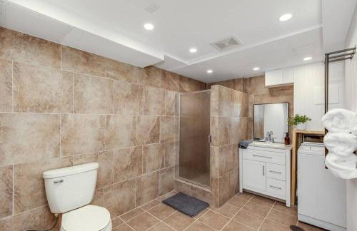 4 br Lakehouse, Fire Pit, King Beds, Bunk room - Foto 32