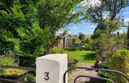 Wales' Highest Village - The Chartist Cottage - Trefil - Photo 33