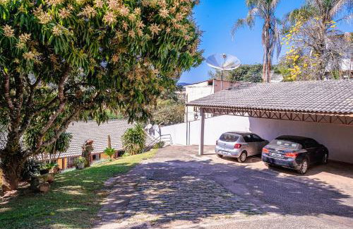 Refúgio e diversão para FAMÍLIAS a 60 min de SP - Piscina, Churrasqueira, wifi 300Mbps - PETFRIENDLY - Foto 42