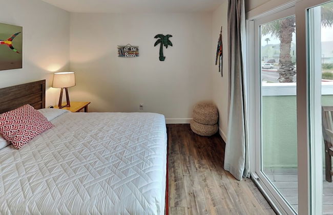 Sunset Water View by Silver Sands Vacation Rentals - Photo 35