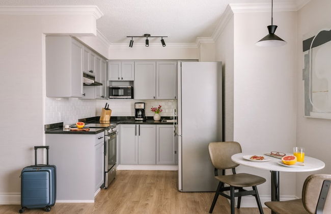 The Sunset - Photo 11