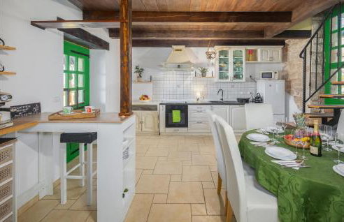 3 Bedroom Lovely Home In Sorici - Photo 14