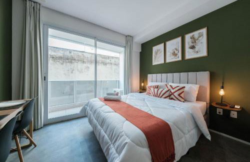 LZ414 - Conforto na Luz: Apto Moderno com Piscina - Foto 7