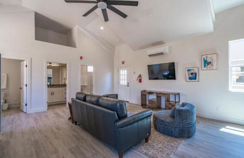 The Latitude Adjustment, located close to Golf,Sand Dunes, Reservoir & National Parks - Foto 33