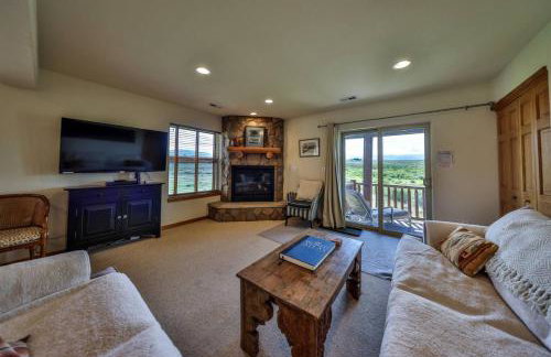 Mountain Bliss 3 BR Retreat With Views and Hot Tub - Foto 18
